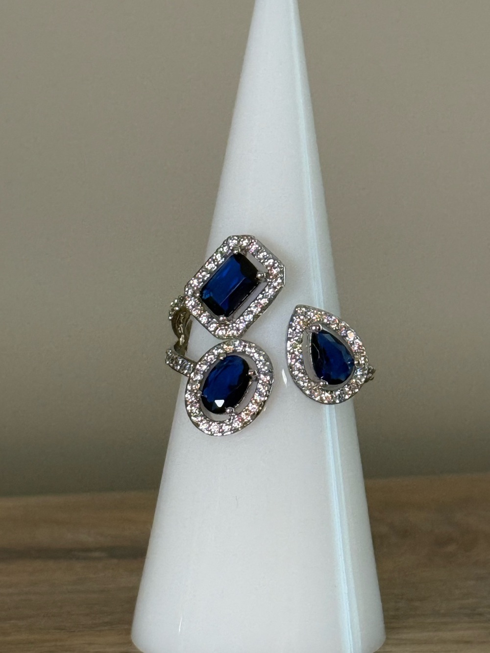 Bomb Party September 2026 Ring “Boardroom Baddie” Size 7. Brand New!